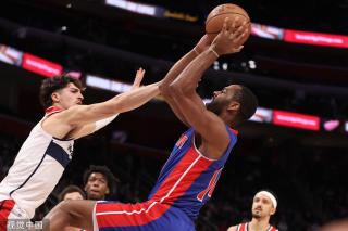 够与詹姆斯 够与詹姆斯