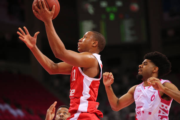 配合出现了 配合出现了